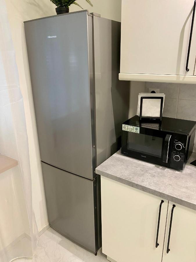 James Dean Apartment - Next To Nivy Bus Station & Mall براتسيلافا المظهر الخارجي الصورة