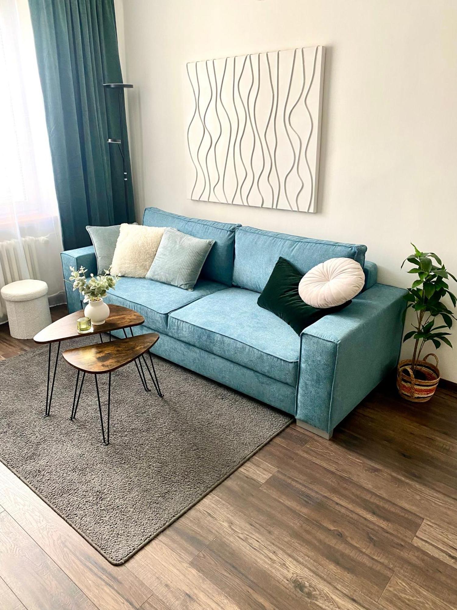 James Dean Apartment - Next To Nivy Bus Station & Mall براتسيلافا المظهر الخارجي الصورة